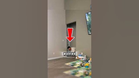 Weirdos click the Audio 😭(@sofidj44)