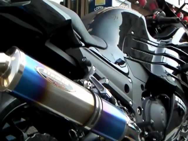 Kawasaki ZX-14R 2013 + STRIKER STREET CONCEPT FULL EXHAUST