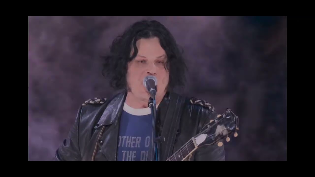 Thanksgiving halftime show (Eminem till I collapse) lions vs packers