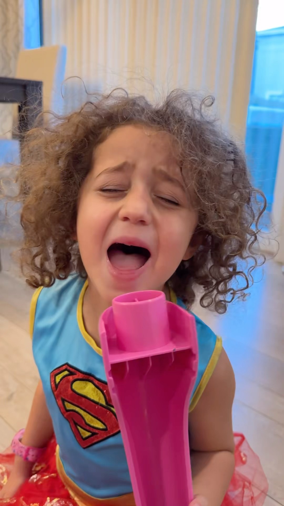 A lesson about helping others - god kid helps Rhia #kidslearning  #shorts