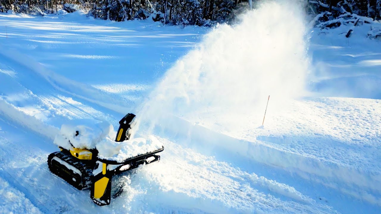 Is this Robotic Snow Blower a Gimmick?! Tested in a Buffalo, NY ...
