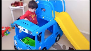 Alex Playing Having Fun with Tayo Little Buses / Power Wheels