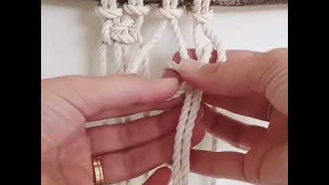 HOW TO TIE A BASIC SQUARE KNOT - MACRAME BEGINNERS