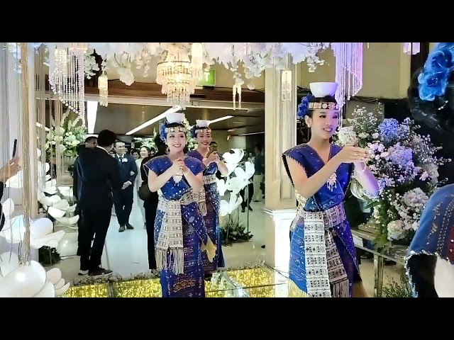 Penampilan Cantik Sanggar Gorga Dancers di Resepsi Pernikahan Marthin dan Maria. Manggala 29Jan2023 class=