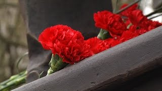 Возложение цветов в память о войне