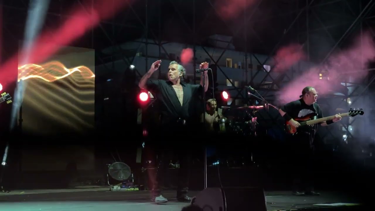Piero pelù live tour deserti a Arena dei pini (baia domizia 03/08/2024)Io ci sarò
