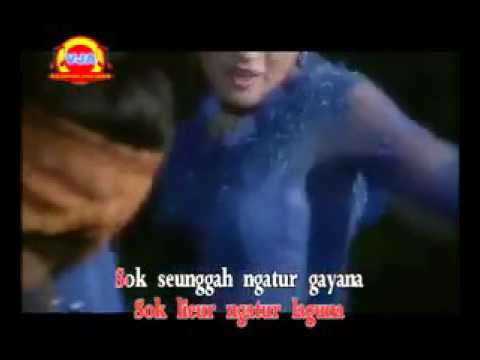 Lirik + Lagu Bajidor Sohor - Dewi Azhkiya