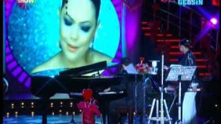 Ebru Gundes Olumsuz Asklar By Ay Isigi Netlogseslim