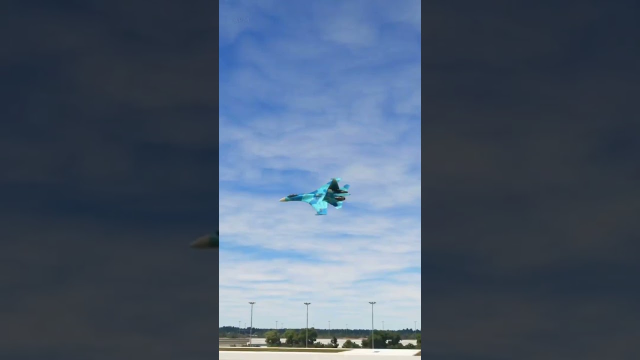 Su-27 Flanker breaks the sound barrier