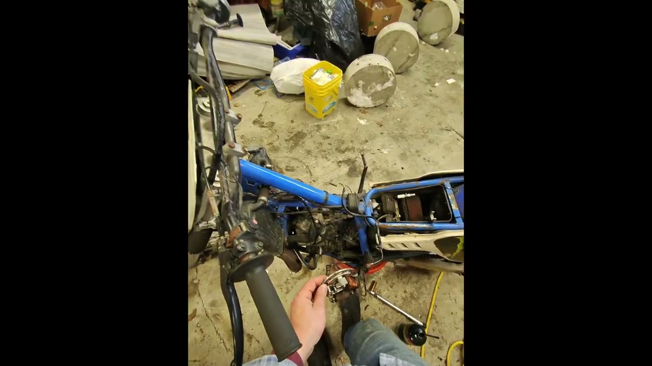 Kawasaki KDX 200 2stroke rebuild Pt1 (Diagnostics)