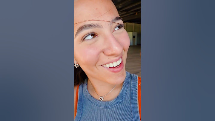 JULIA ESPIONANDO CAUÃ!!