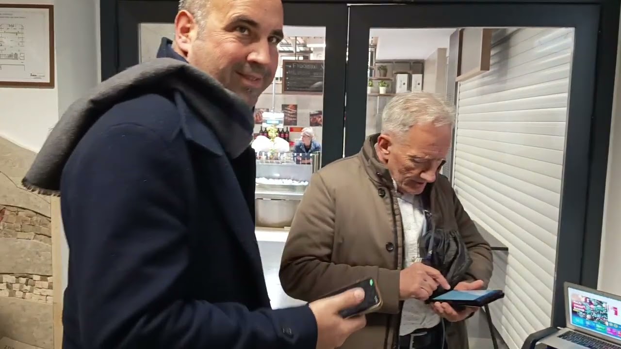 Bakalar, vino i fritule, na markatu za Badnjak - poklon Grada Labina sugrađanima