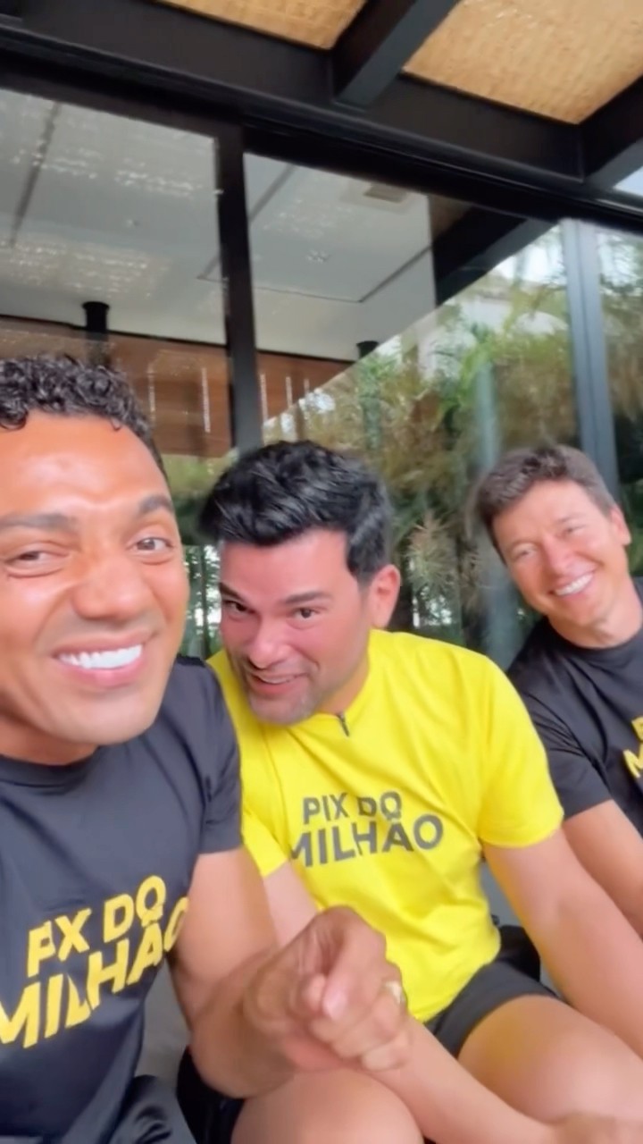 Qual a melhor cantada ? #memes #rodrigofaro #rafaelcunha #tirulipaoficial #humor #tirulipashow