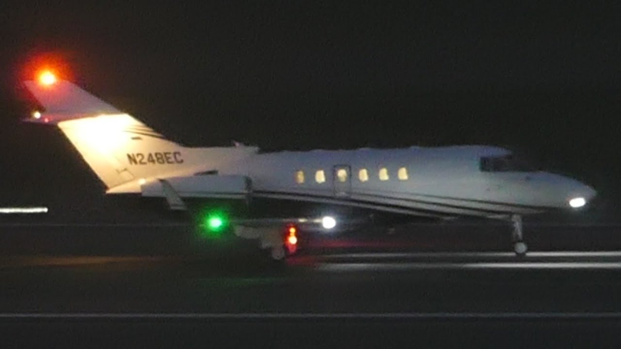 Hawker 800XP [N248EC] Takeoff from PDX YouTube