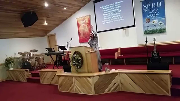 Angie Bates Praise you in the storm song
