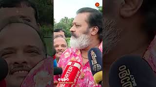 മുണ്ട് മടക്കിക്കുത്തി, പന്ത് തട്ടി കേന്ദ്രമന്ത്രി; ലോകകപ്പ് ഫുട്ബോൾ ആരവത്തിനൊപ്പം സുരേഷ് ഗോപിയും