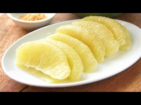 Video: Kako Očistiti Pomelo