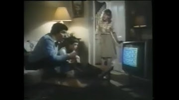 ATARI 2600 PAC MAN 1982 TV COMMERCIAL