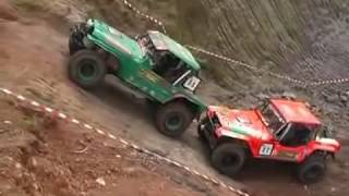 3Dara Antalinu Offroad Team di SS 2  Djarum super 4x4 Seri 4 2010 Bukit Panenjoan Bandung