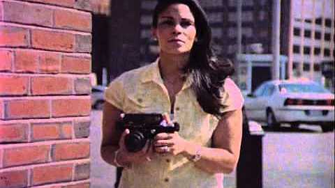 Serena Ayala starring in "Mira"