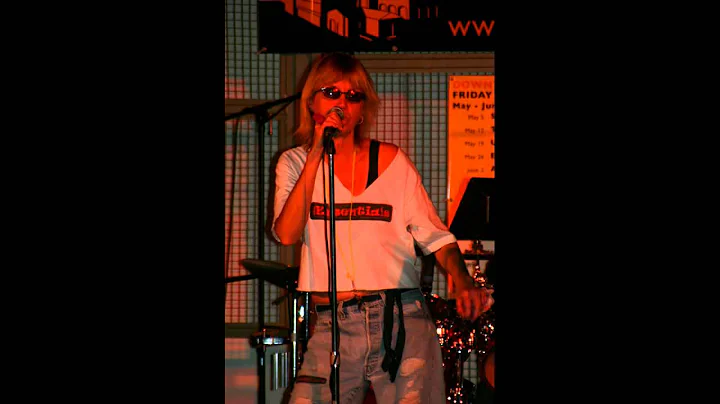 Cathy Speck - Kiss me in public