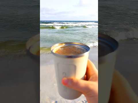 كابتشينو يومي ما يبدأش من غيرها شرب القهوة في الصباح 