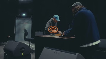 Boston Bun - HOLD ON // MOVE ON [Visualizer]
