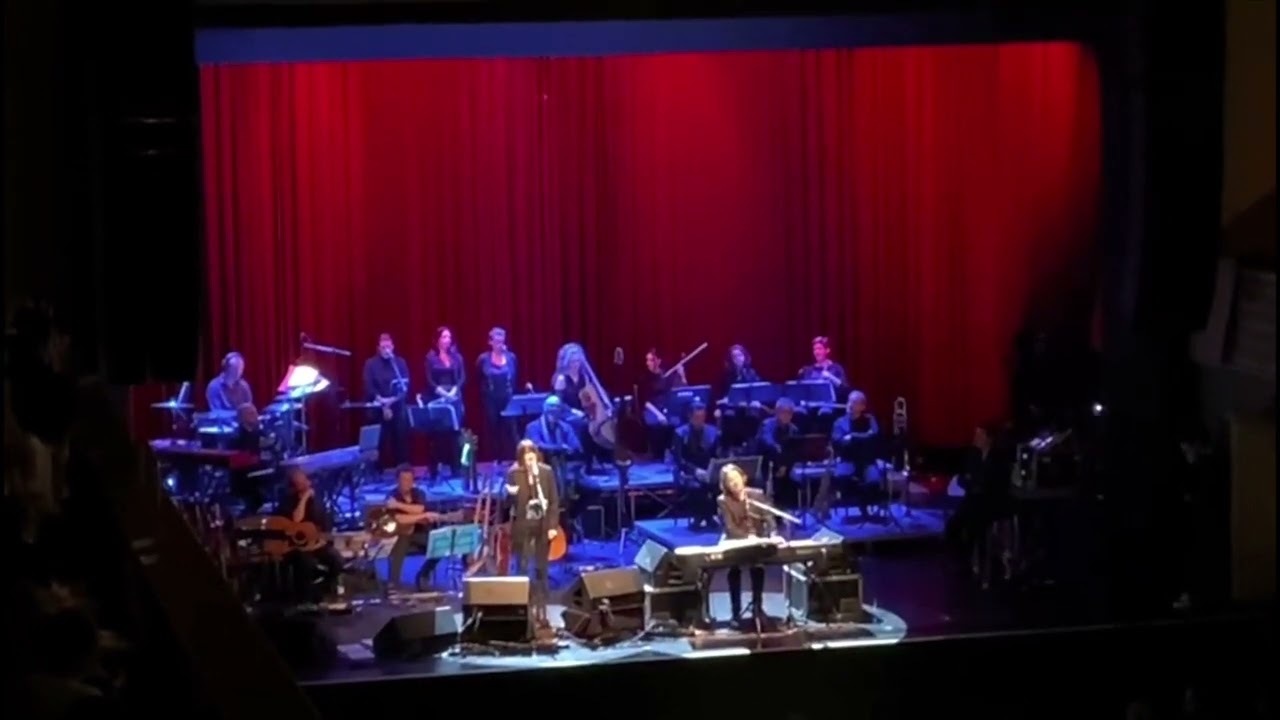 Gracias a la Vida(Violeta Parra) canta Nina Dimitri e Pippo Pollina