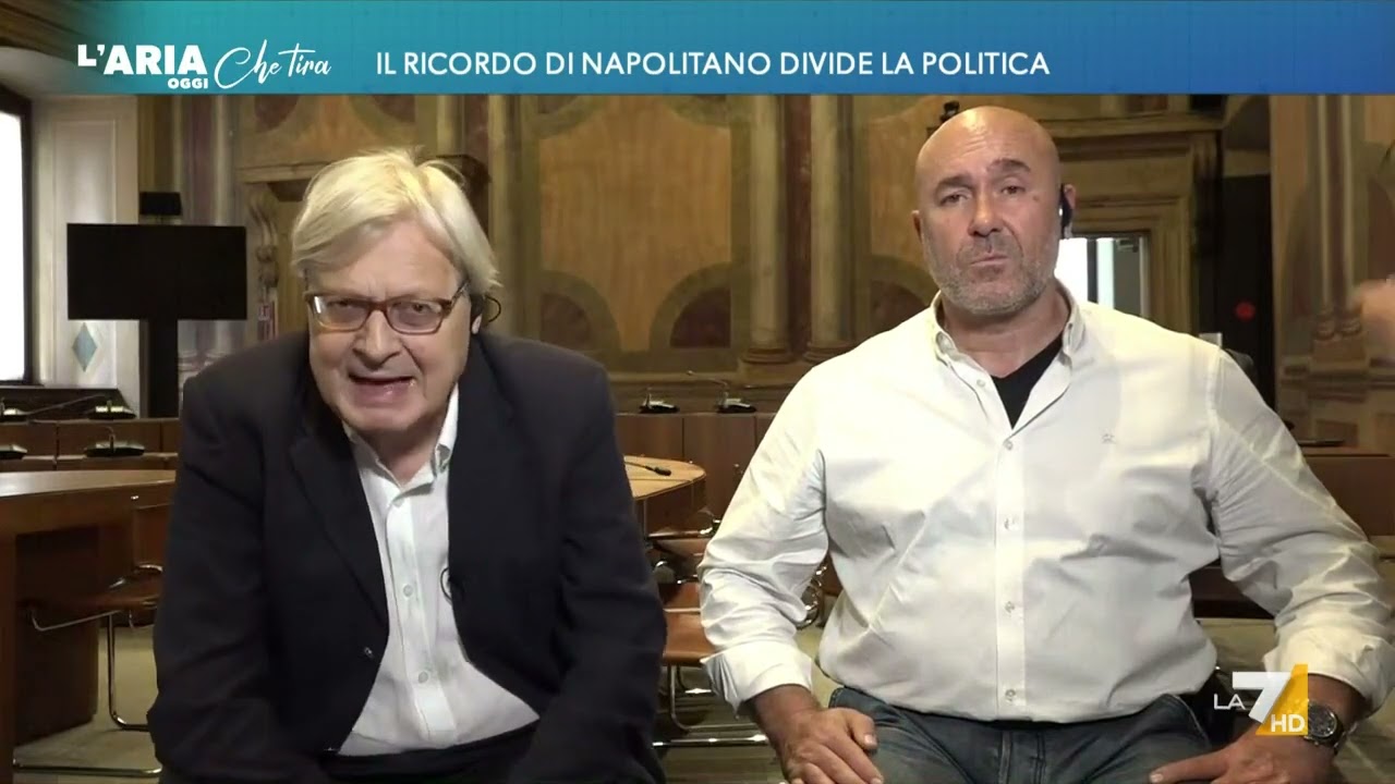 Caduta del governo Berlusconi voluta da Napolitano? La versione di Vittorio Sgarbi: 