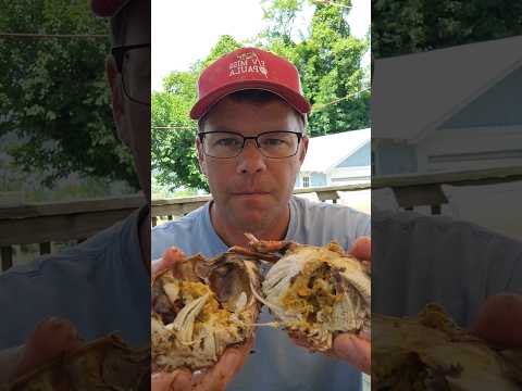 How to Pick a Crab — Look for That Yellow Mustard — Ocean City, Maryland How to Pick a Crab — Look for That Yellow Mustard — Ocean City, Maryland
