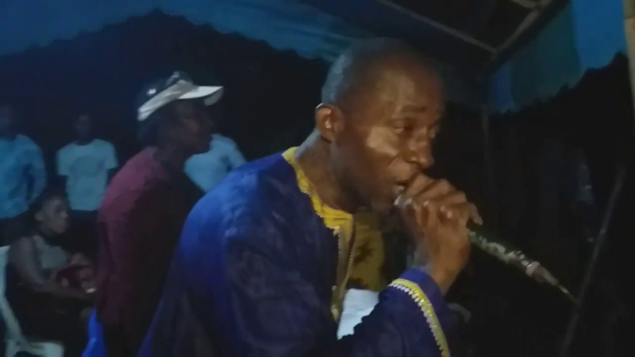 Atsé Jackson & Le Rossignol D'Ananguié A Attiékoi - Akonda