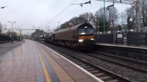 GBRf 66718 and 66765 pass through Berkhamsted on RHTT duties 05/11/22