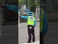 어르신 숨찬 호르라기소리, 혹시 새소리 아닌가 귀를 쫑긋했네. 어떤 소리엔 숨가쁨-숨참, 찰싹 달라붙어있다네.