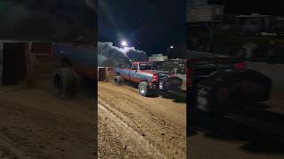 Coal Rolling First Gen Cummins Pulling Truck lays it down at Weakland&#39;s Octoberfest #cummins