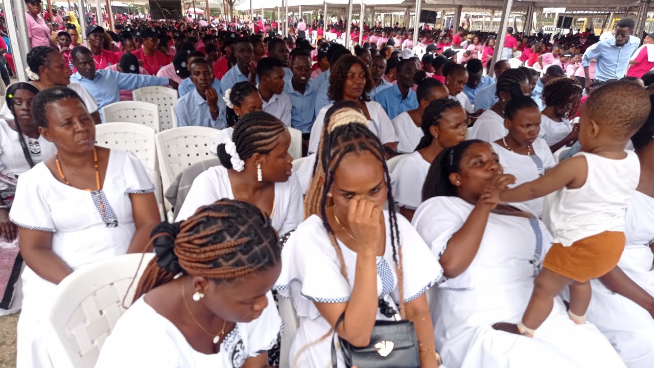 #KWAYA MT. ALOYCE GONZAGA ILIVYO ILIVYOIMBA WAKATI WA BONAZA LA WAWATA -JIMBO KUU LA DSM.