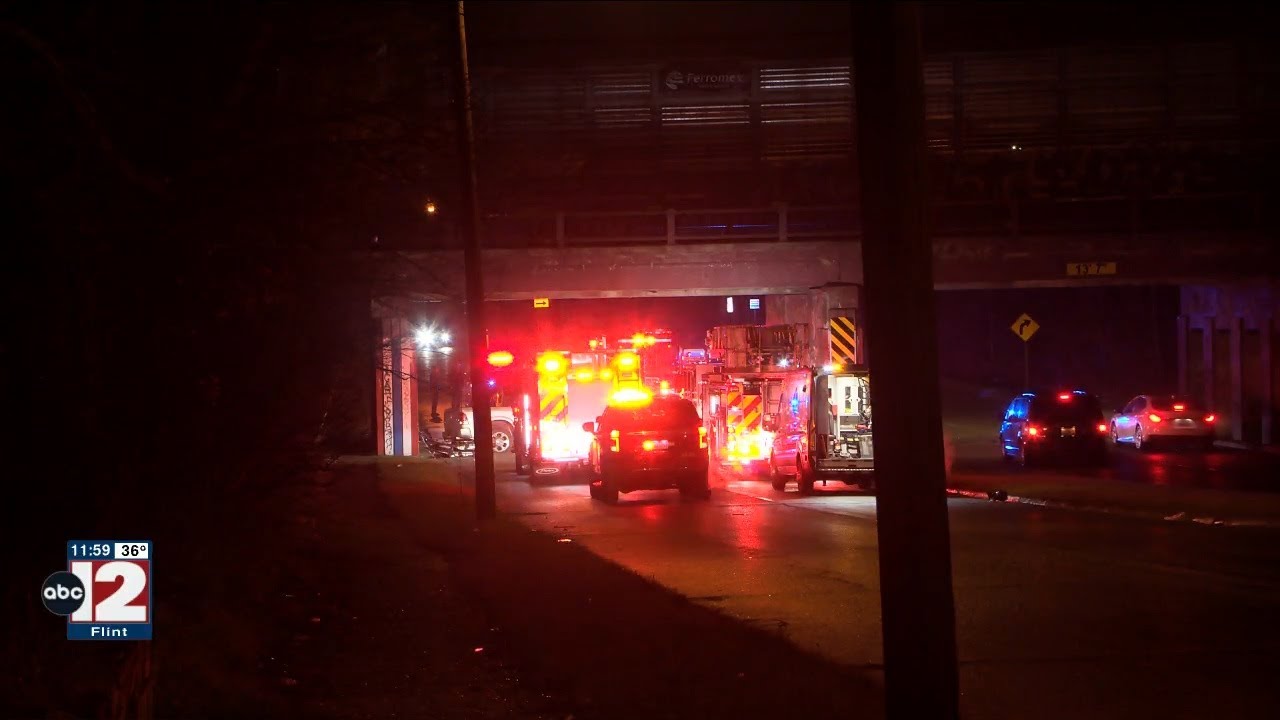Driver seriously injured in crash under Flint railroad overpass