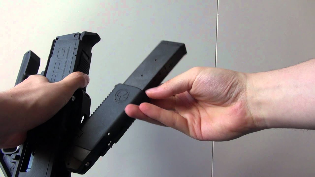 Folding the FPG with a long magazine - Unlike what I show in the other video, you can fold the stock with a long mag if you remove the magazine floorplate and push the magazine forward.