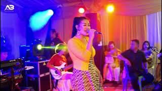 Download lagu Buih jadi permadani - Siska Kumala