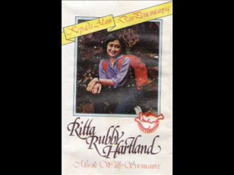Ritta Rubby Hartland - Di antara dua persimpangan
