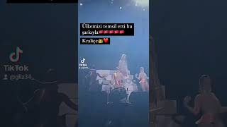 Hadise Düm Tek Tek