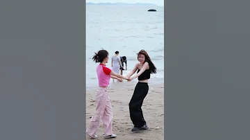 عندما أطير نحوك When I Fly Towards You أريد أيضا أن أحصل على صداقة عميقة مثل سو زايزاي وجيانغ جيا 