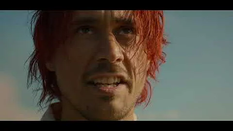 Shanks uses conqueror Haki