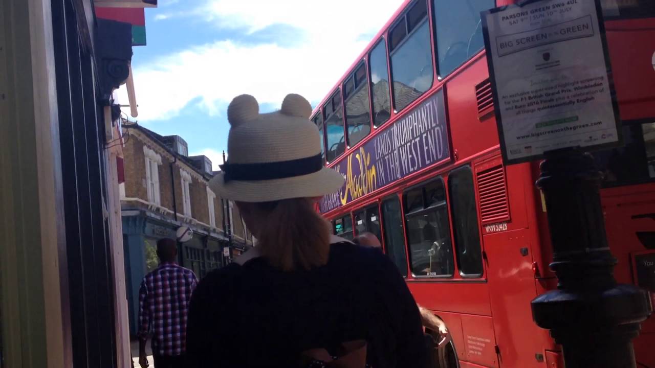 Bus Route 28 at Wandsworth Town Station (LK04HYH)