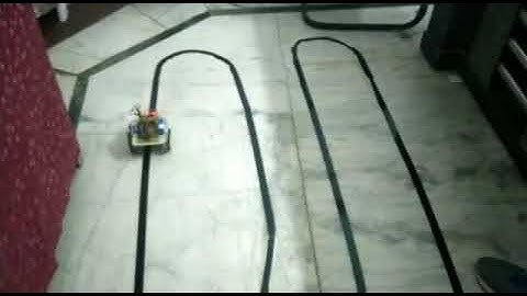 Line Following Robot without microcontroller