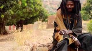 takana zion "haile the emperor" version intrumentale