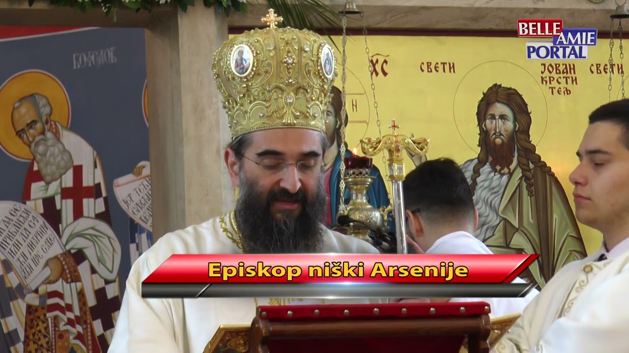 Sečenjem slavskog kolača u Hramu Sv. cara Konstantina i carice Jelene obeležen je dan gradske slave