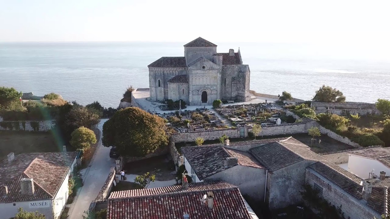 Talmont sur Gironde et Meschers vus du Ciel