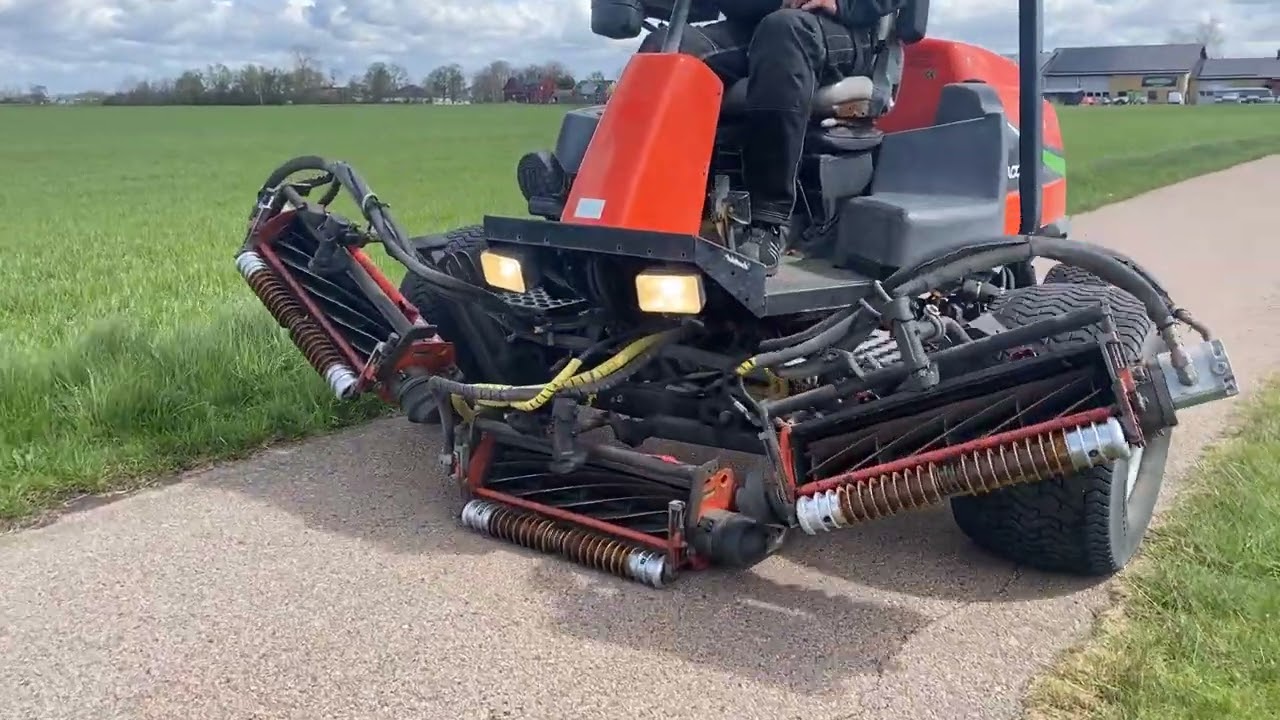 ÅKGRÄSKLIPPARE JACOBSEN LF 4677 TURBO 4WD
