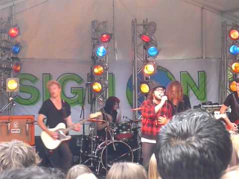 Midnight Youth cover Led Zeppelin Whole Lotta Love...