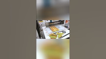 Ultrasonic cake cutting machine #ultrasonic #cake #ultrasonicmachine #machine#cakeroll